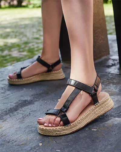 Royalfashion Damskie sandały na koturnie Loviale