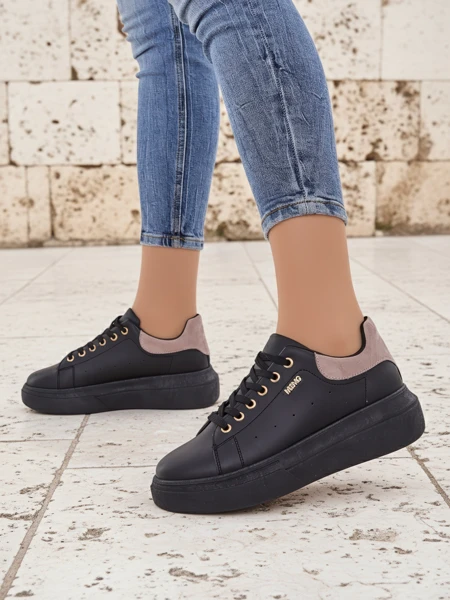 Damskie sneakersy Callista Royalfashion czarne platformy ekoskóra