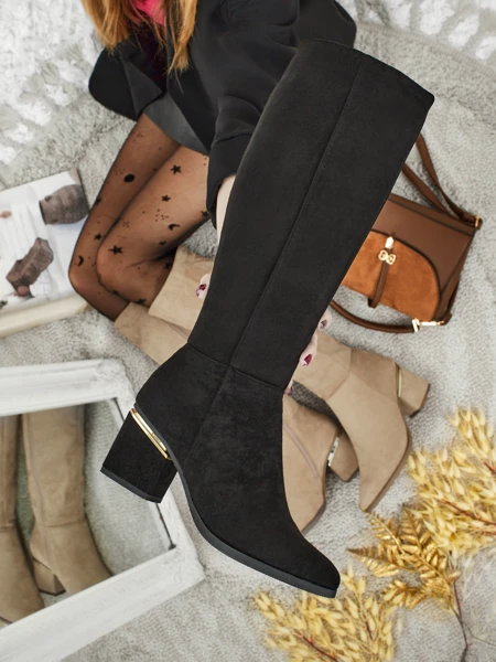 Royalfashion Damskie kozaki na słupku Niefio