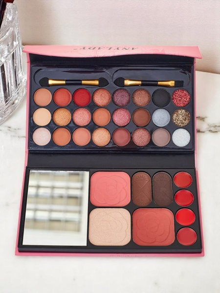 ANYLADY Kompaktowa paletka do makijażu - cienie, konturowanie, usta- 33 odcienie