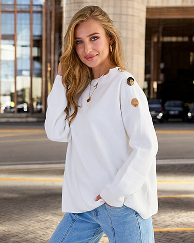 Royalfashion Cienki damski sweter z ozdobami na ramionach