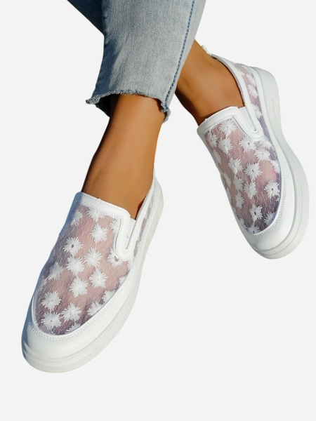 Royalfashion Damskie mokasyny z siateczki z kwiatuszkami Emzos