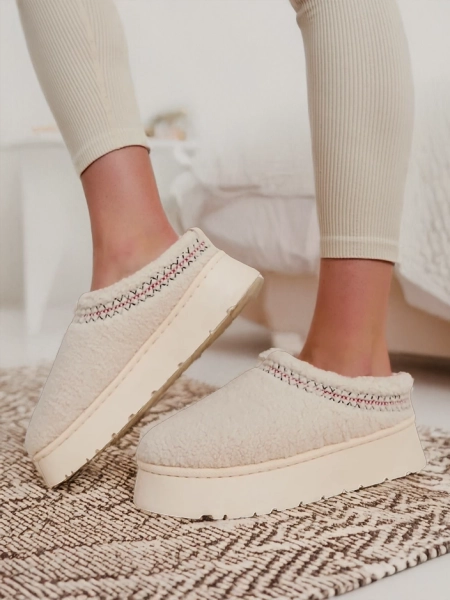 Royalfashion Krótkie buty a'la śniegowce damskie Esel