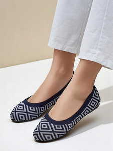 Темно-синій