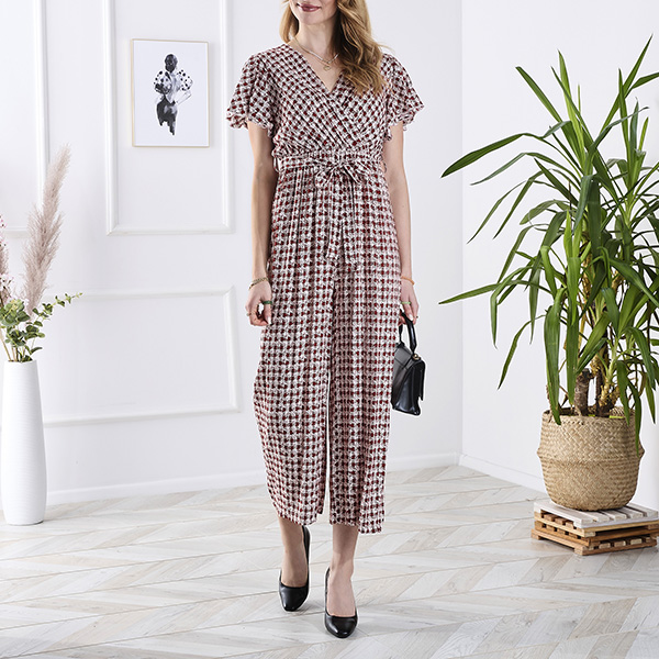 Royalfashion Wzorzysty długi kombinezon damski z wiązaniem w kolorze czerwonym