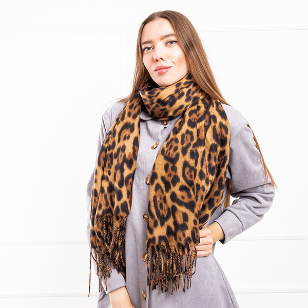 Royalfashion Wzorzysty szalik w kolorze camelowym w panterkę