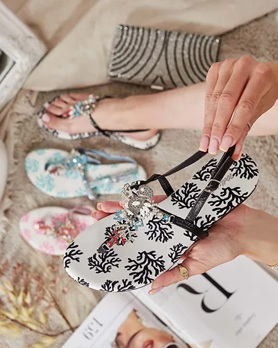 Royalfashion Damskie sandałki typu japonki Lollisa