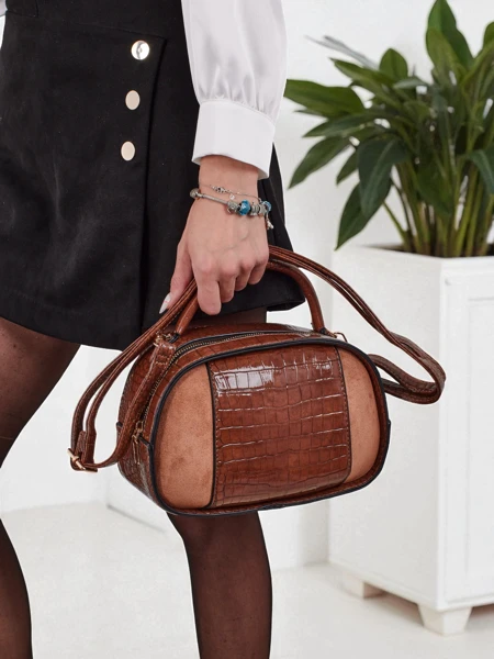 Mała damska torebka z eko skóry lakierowanej Lunar Space