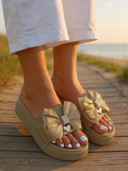 Royalfashion Damskie klapki na platformie z kokardką Sento Pace