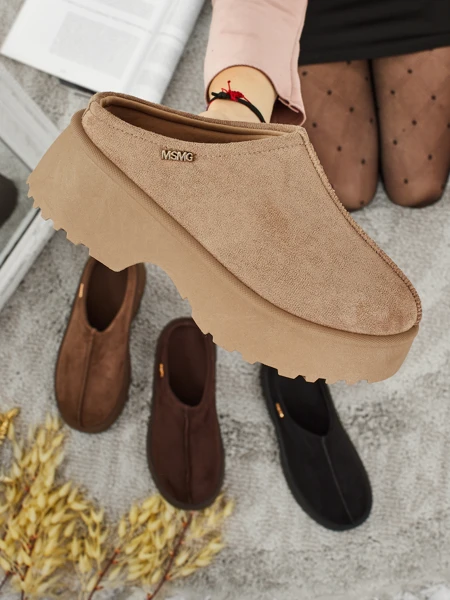 Krótkie buty a'la śniegowce damskie Calindra