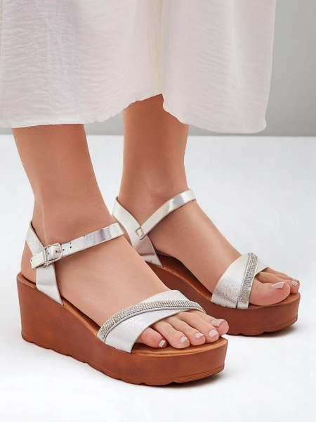 Royalfashion Damskie sandały na koturnie z cyrkoniami i brokatem Aurora Glow