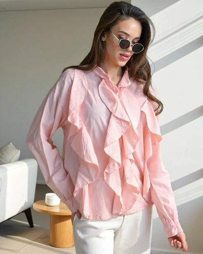 Royalfashion Bawełniana koszula zdobiona falbanami i zapinana na guziki