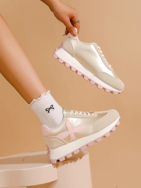 Royalfashion Sportowe sneakersy damskie na grubszej podeszwie Aloqa