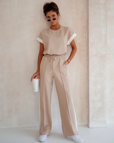 Royalfashion Bawełniany damski komplet z krótkim rękawem i poszerzanymi spodniami