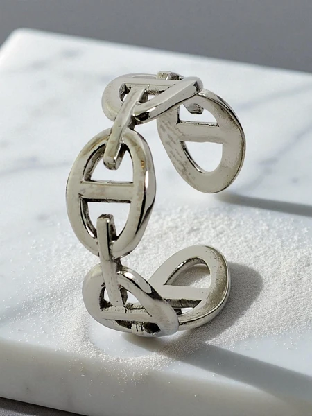 Bransoletka obręcz Dolce Vita z ozdobnymi charmsami