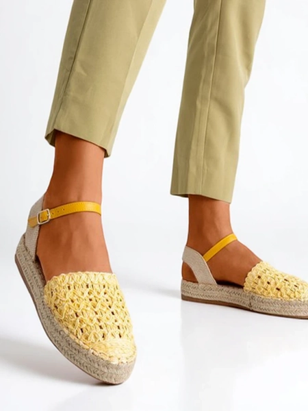 Royalfashion Żółte damskie espadryle z ażurową cholewką Triumf