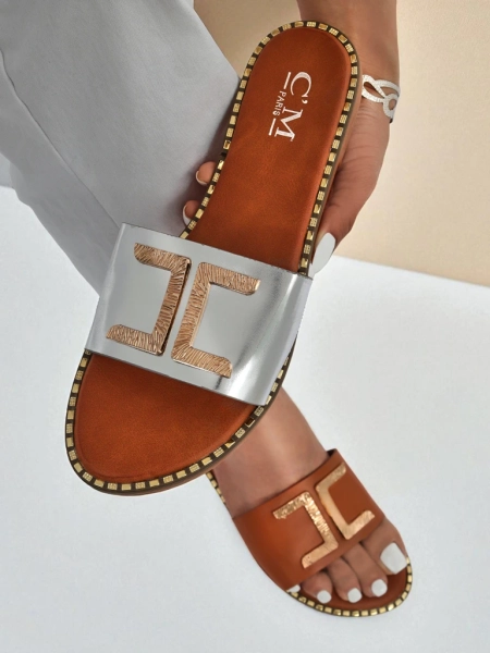 Royalfashion Klapki damskie z eko skóry z ozdobą Gildra