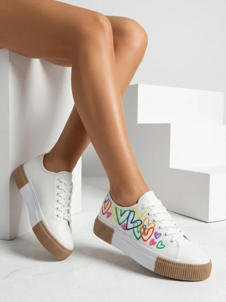 Royalfashion Trampki damskie z printem Sercess