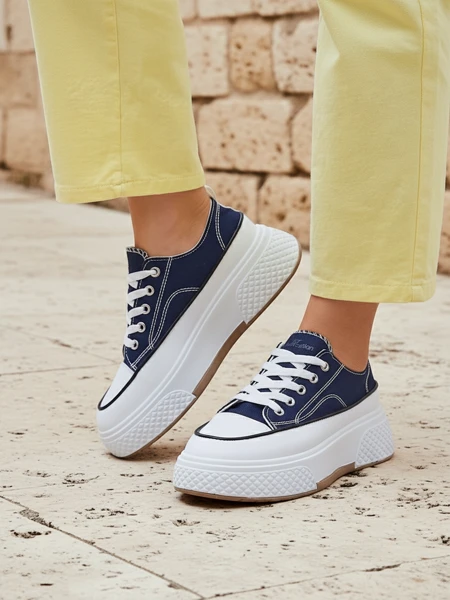 Royalfashion Trampki damskie na platformie Beemes