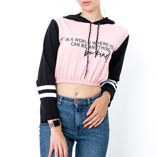 Royalfashion Różowa damska bluza crop top z kapturem i napisami