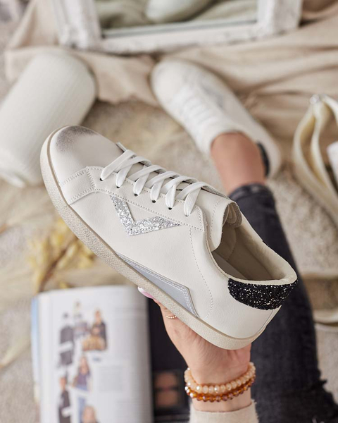 Royalfashion Sportowe sneakersy damskie z ozdobami Ginn