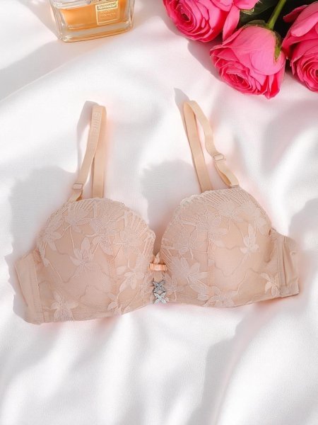 Royalfashion Damski biustonosz push- up z koronką Sensuelle Lift